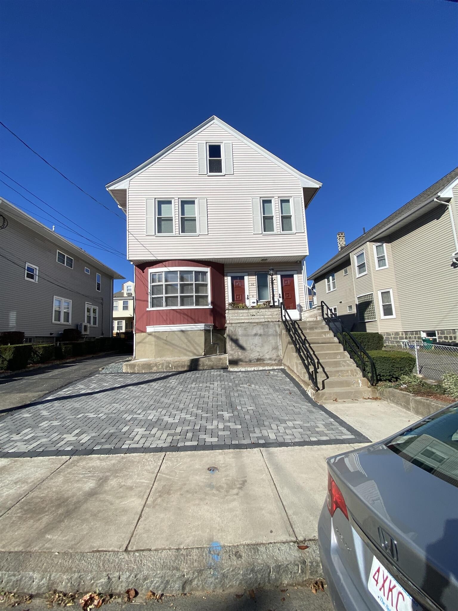 Building Photo - 16 Alexander Ave