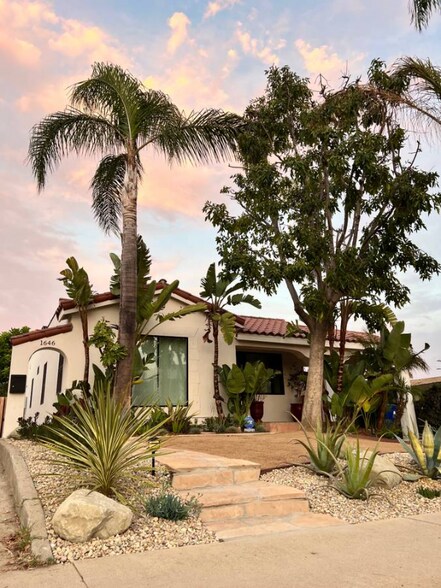 Building Photo - 1644 Wellesley Ave