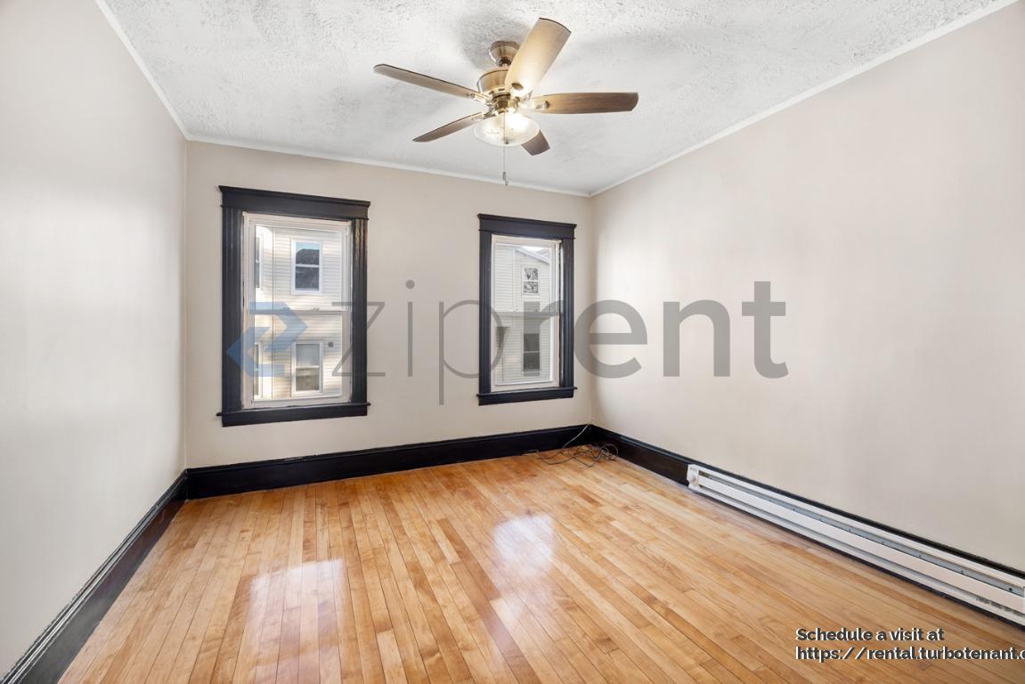 Building Photo - 82 Green Hill Pkwy