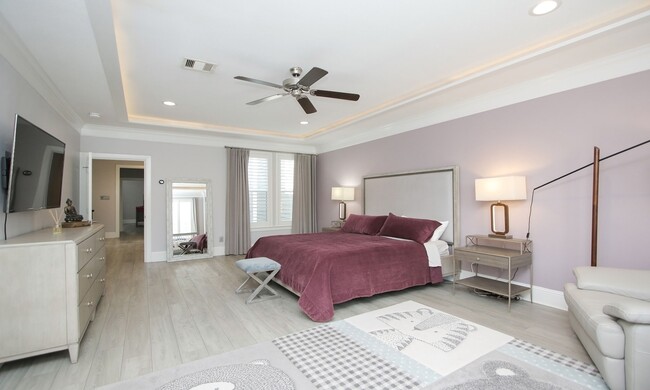 Building Photo - 15 E Breezy Way