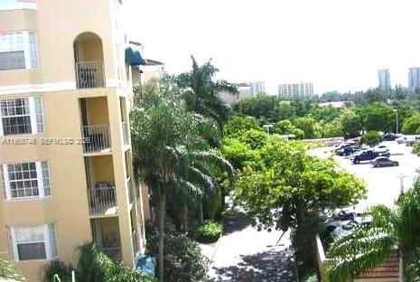 Building Photo - 19999 E Country Club Dr