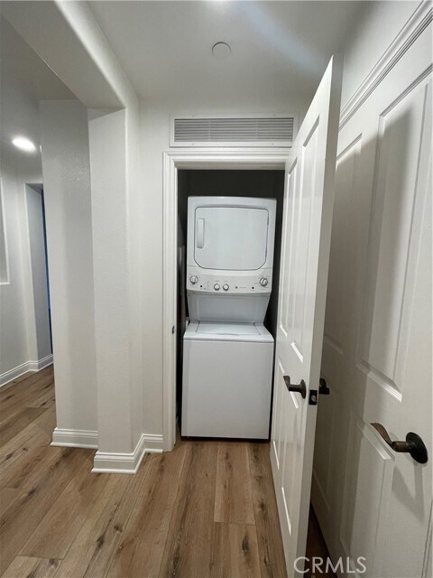 Building Photo - 12975 Agustin Pl