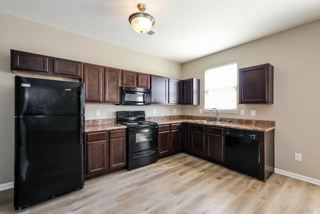 Building Photo - 244 Bandelier Cir