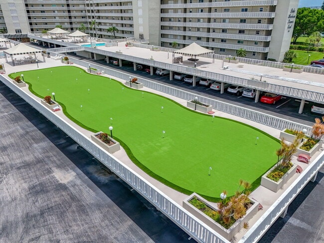 Building Photo - 801 Lake Shore Dr