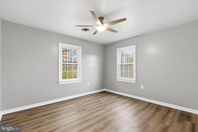 Building Photo - 130 Cox Rd