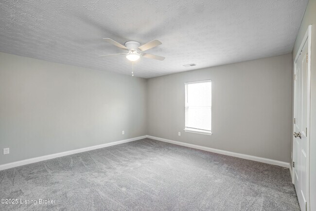 Building Photo - 9137 River Trail Dr