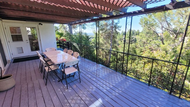 Building Photo - Gorgeous 3 Bed 2 Bath House In Whittier Co...