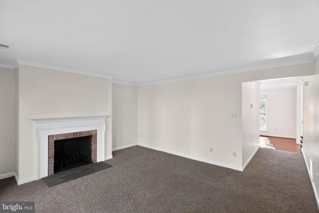 Building Photo - 219 Heather Ct