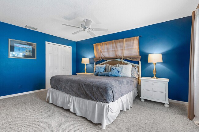 Building Photo - 9815 Pecan Tree Dr