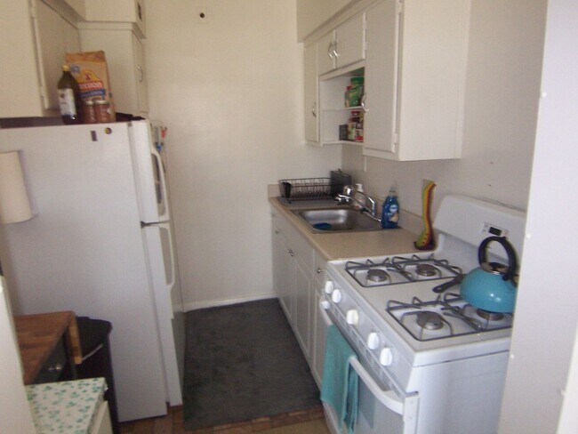 Building Photo - Discover this Dupont Circle Studio on Mass Ave with All Utilities included.