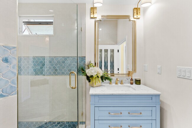 Building Photo - 17812 Parthenia St