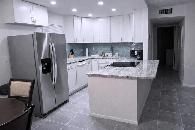 Building Photo - 3300 Fox Chase Cir