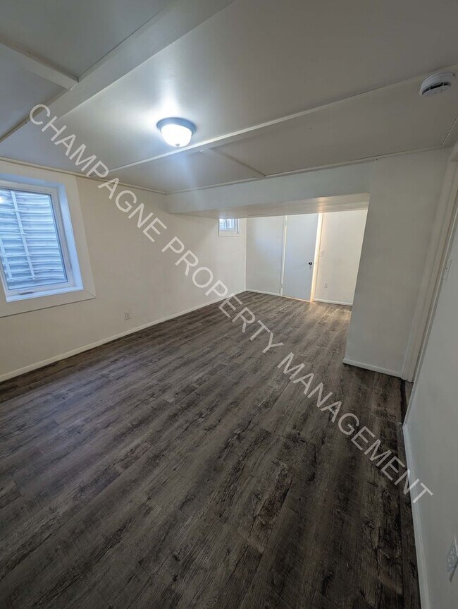 Building Photo - Unique single family home with second unit in finished basement