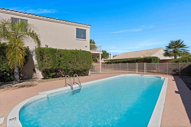 Building Photo - 9460 N Crestone Dr
