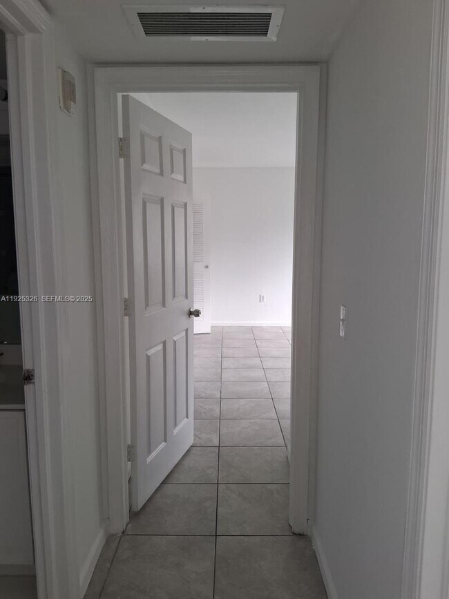 Building Photo - 15460 SW 284th St