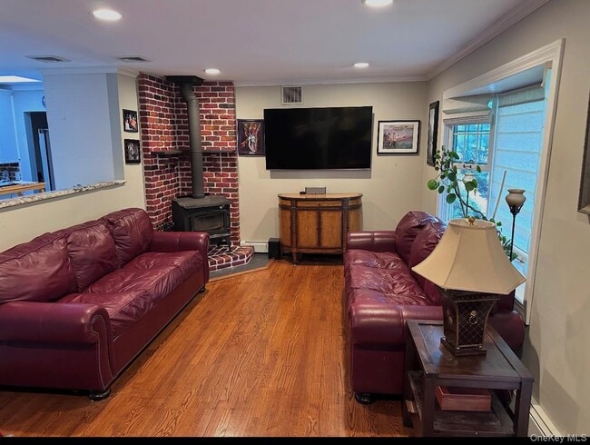 Building Photo - 19 New Mill Rd