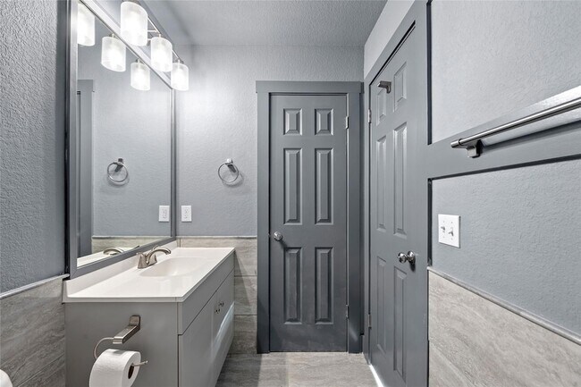 Building Photo - 38 Deer Ridge Rd