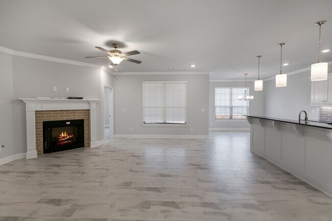 Building Photo - 500 Piper Ln