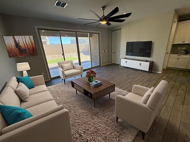 Building Photo - Star Valley Beauty 4 bedroom two bath built in 2023