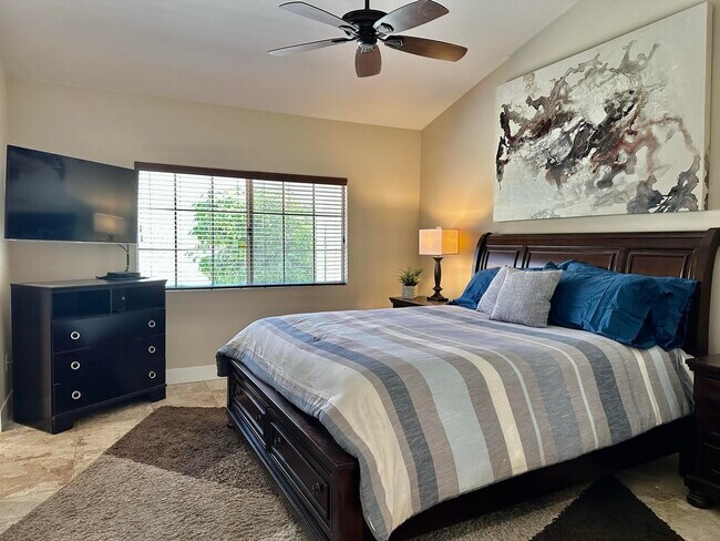 Building Photo - 43755 Cll Las Brisas W