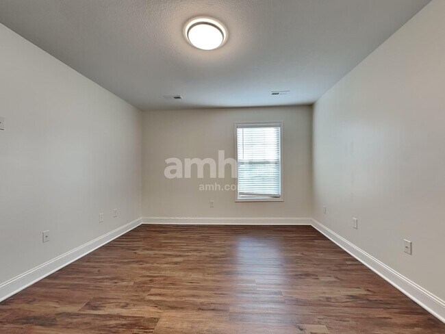 Building Photo - 2300 Madeline vine ln