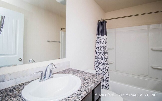Building Photo - 1519 Rattler Ln