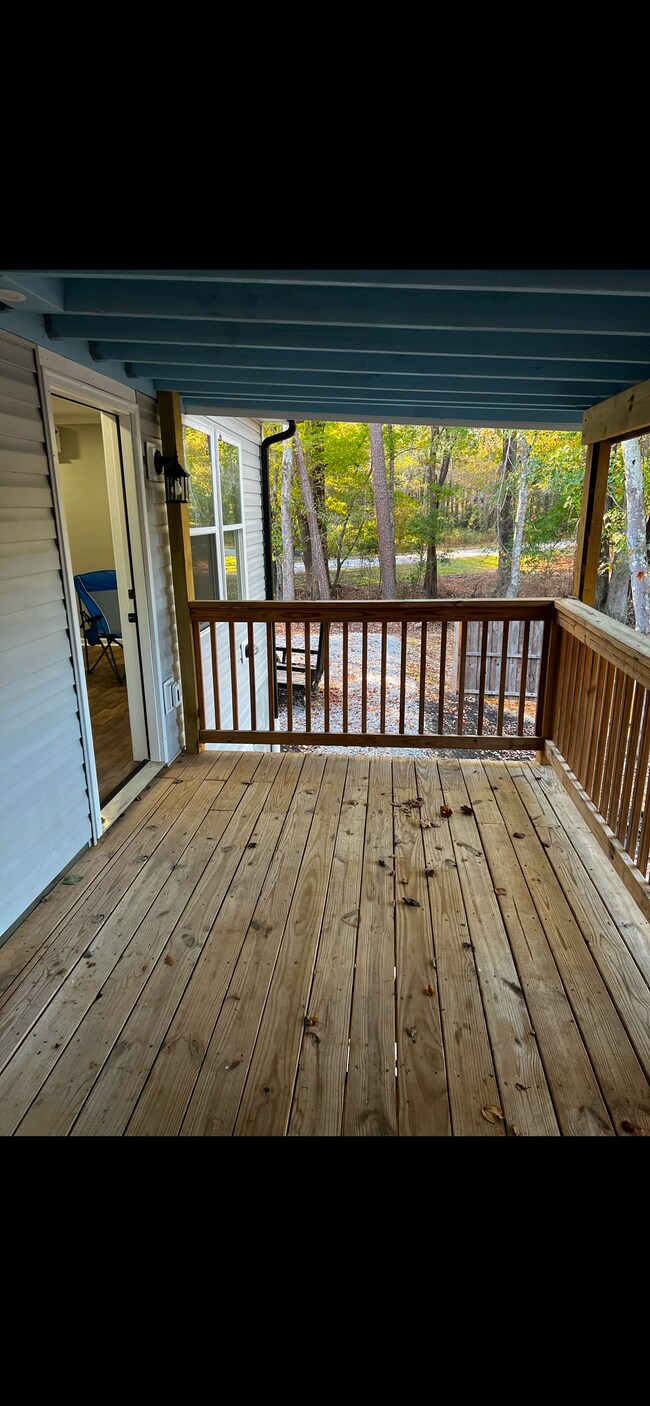 Building Photo - 289 Fox Trl