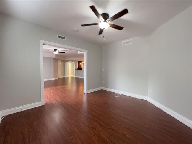 Building Photo - 4241 N Ocean Blvd