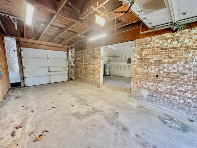 Building Photo - 627 Sea View Dr