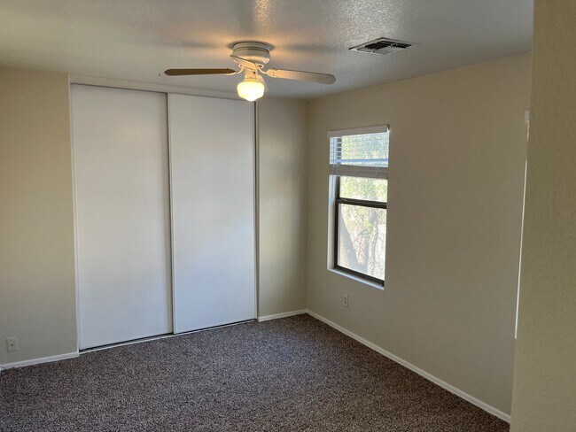 Building Photo - 9441 W Jamestown Rd