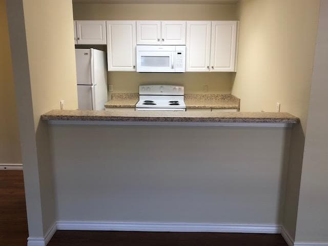 Building Photo - 8641 Mansion Creek Cir