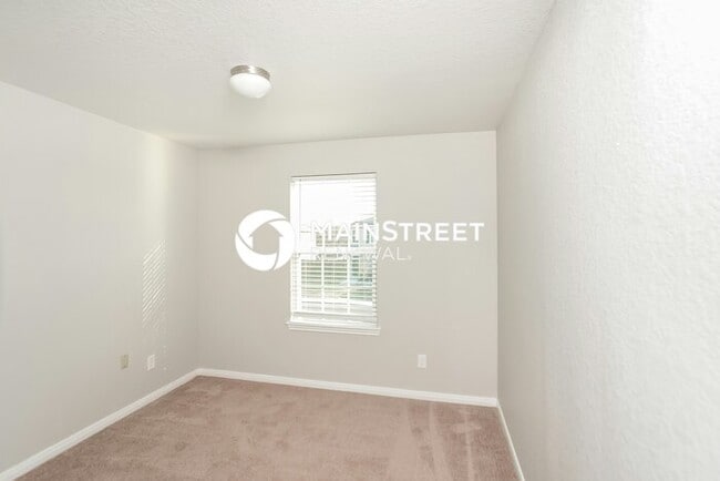Building Photo - 3 Bedroom Pet-Friendly Home in San Antonio, TX with Main Street Renewal