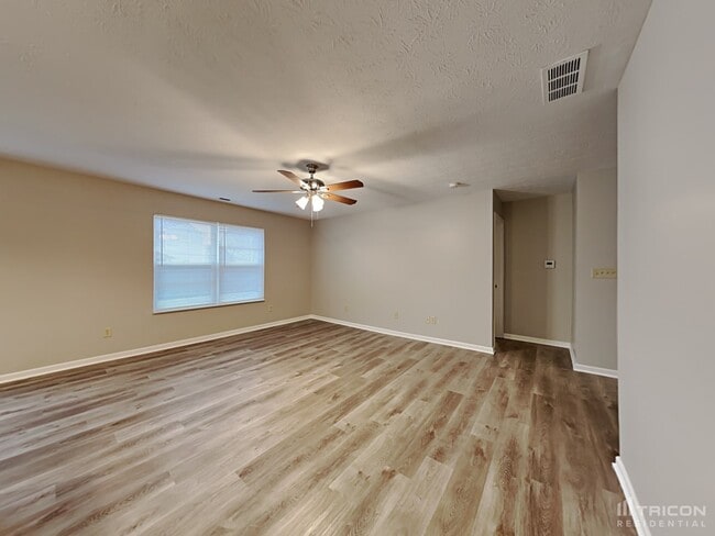 Building Photo - 7516 Pipestone Dr