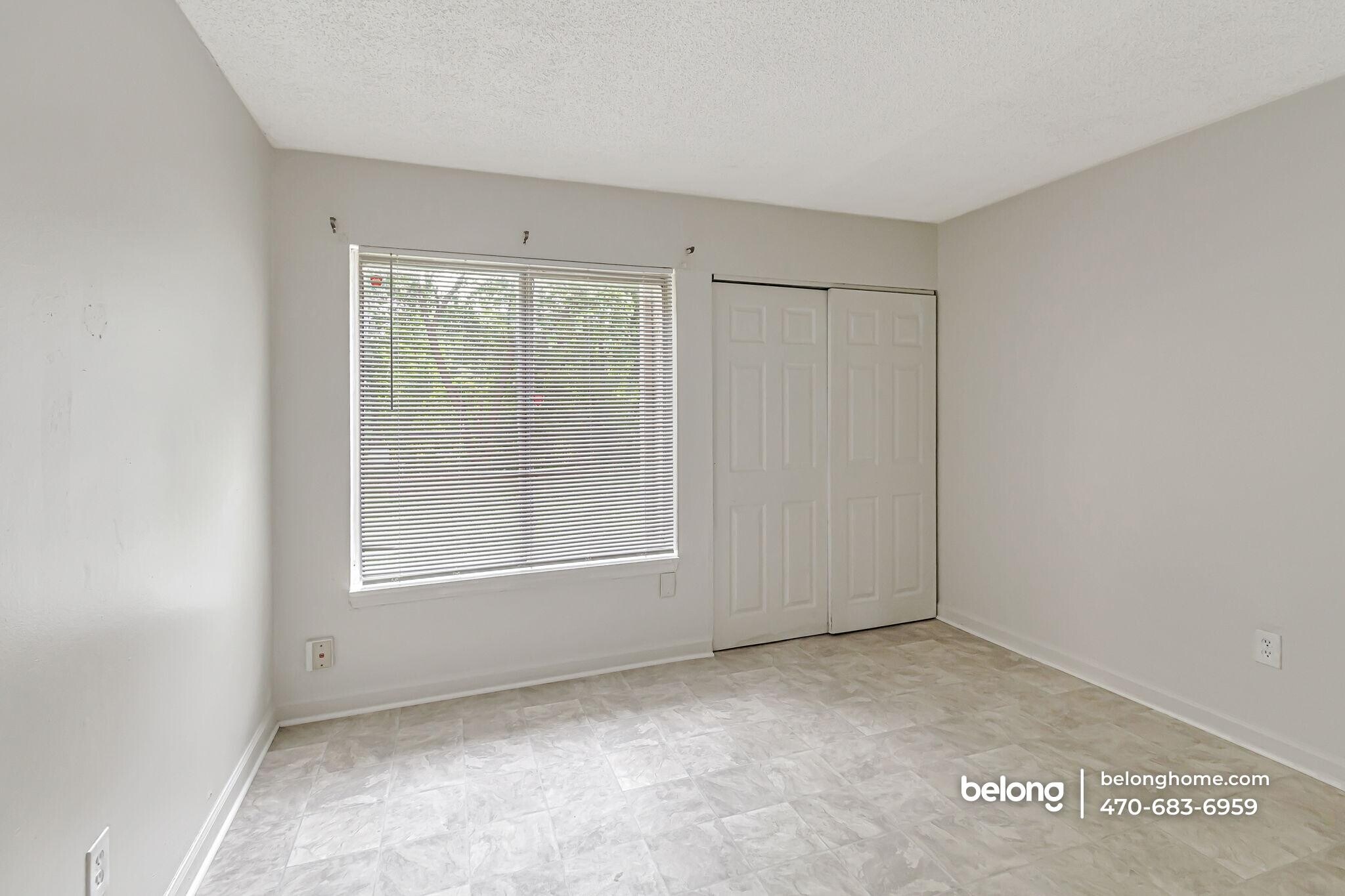 Building Photo - 3575 Oakvale Rd