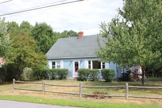 Building Photo - 17 Lafrance Ave