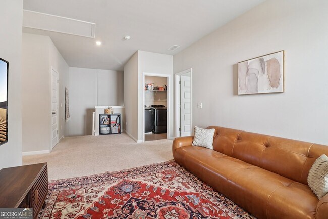 Building Photo - 3890 Clarington Dr