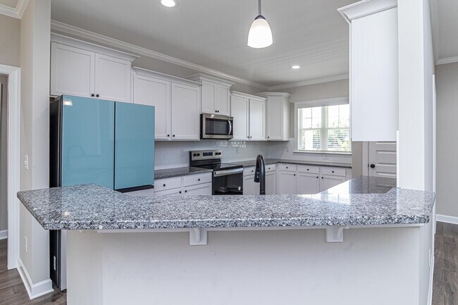 Building Photo - 3 Bed/2 Bath Home - New Construction in Sm...