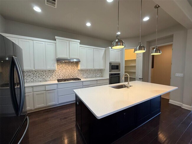 Building Photo - 12524 Ondara Dr