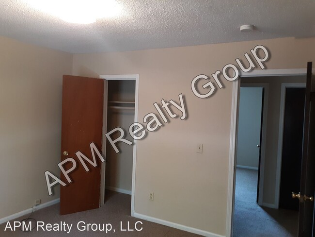 Building Photo - 2 br, 1.5 bath House - 4811 Monticello Road