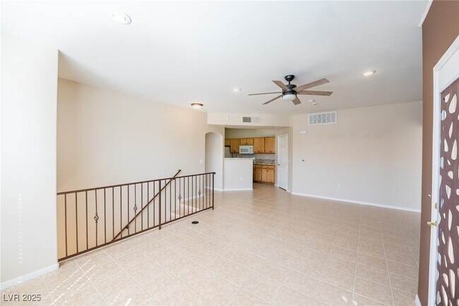 Building Photo - 8555 W Russell Rd