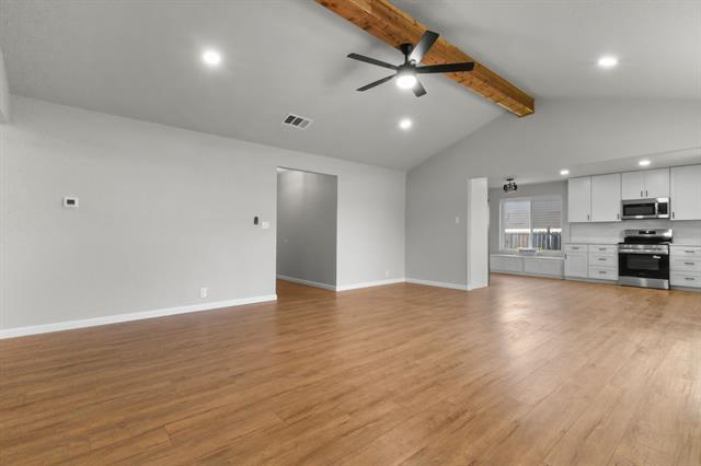 Building Photo - 414 Hallmark Dr