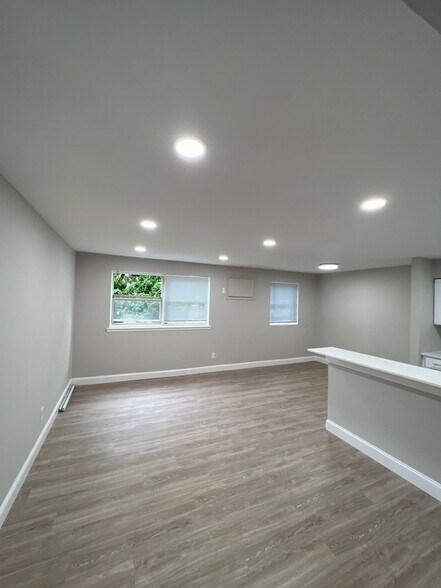 Building Photo - Cottage Street Apartments