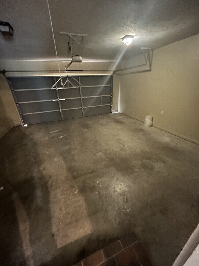 Building Photo - 158 Pennington Pl