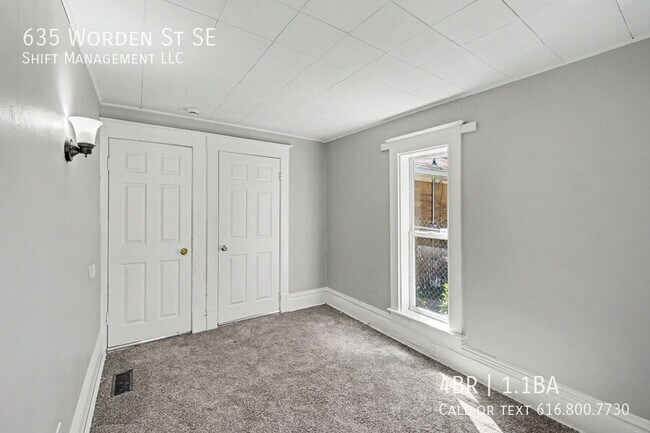 Building Photo - 635 Worden St SE
