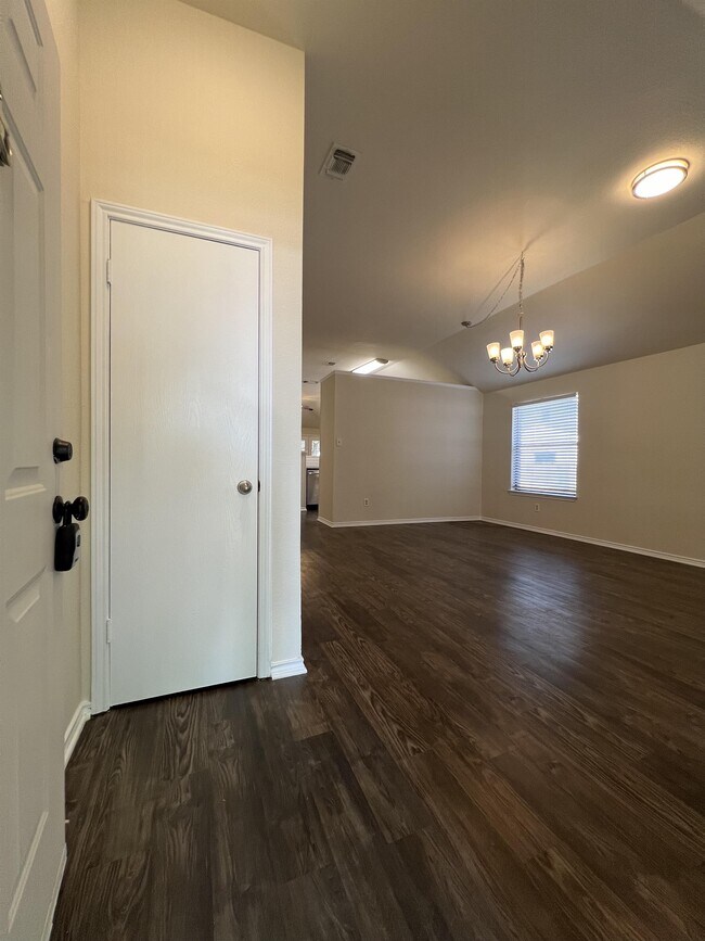 Building Photo - 3701 Habersham