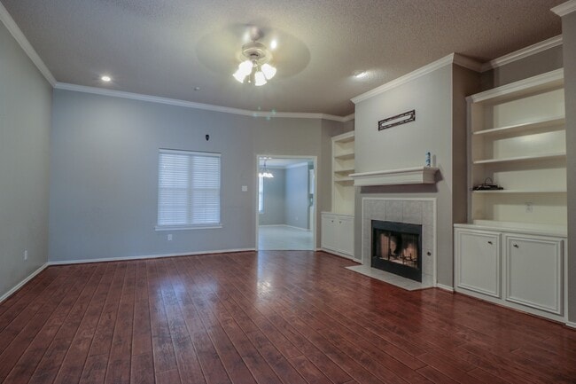 Building Photo - Enchanting 4-Bedroom in Northwest Lubbock
