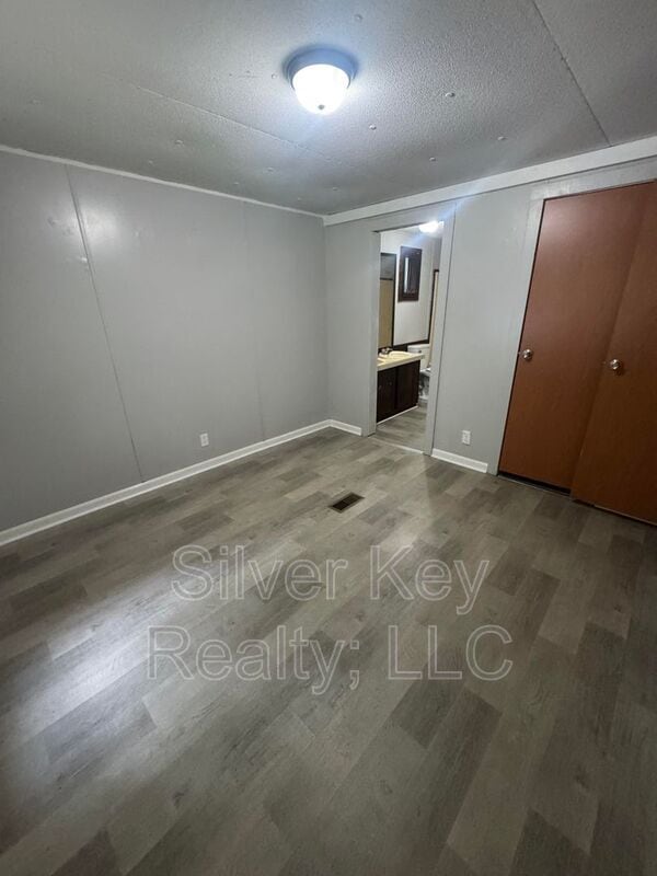 Building Photo - 182 Co Rd 703