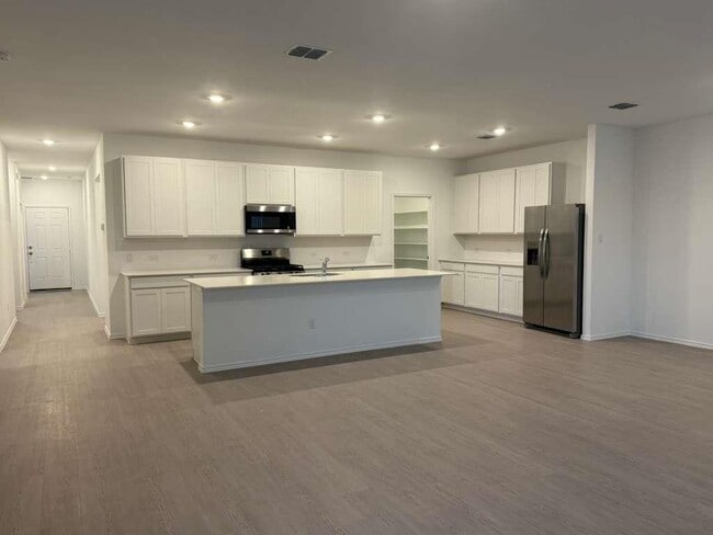 Building Photo - 18022 Lark Sparrow Dr