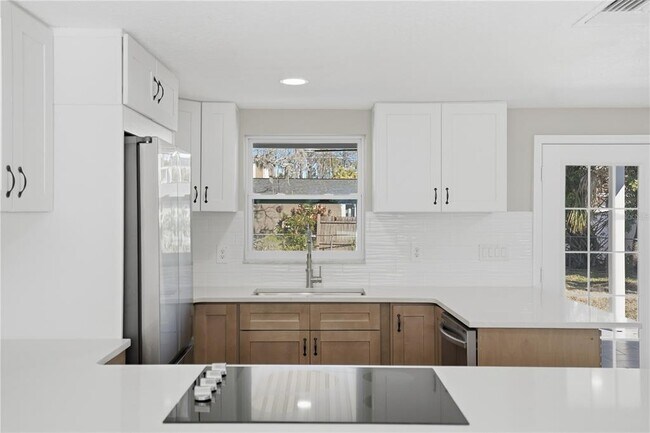 Building Photo - 5543 Quist Dr