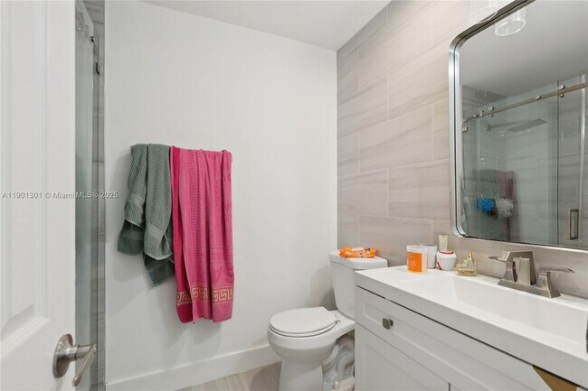 Building Photo - 14804 SW 155th Pl